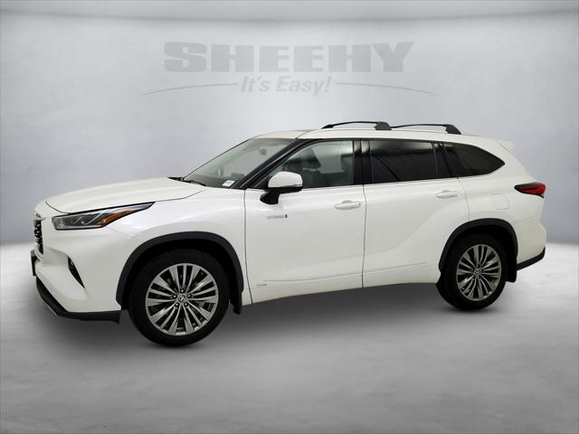 used 2021 Toyota Highlander Hybrid car, priced at $37,891