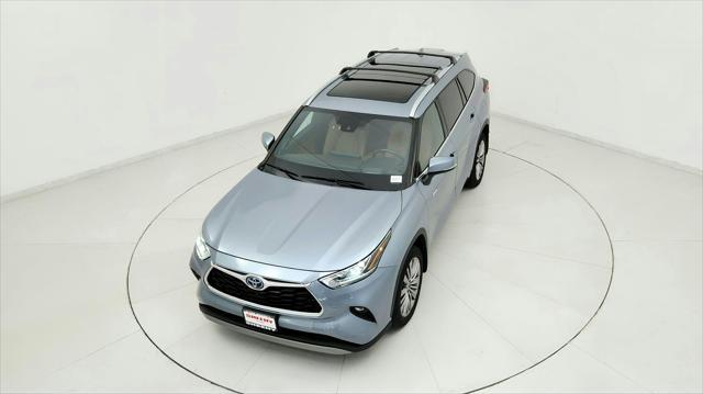 used 2020 Toyota Highlander Hybrid car, priced at $35,191