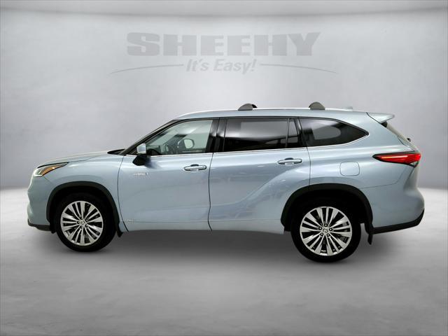 used 2020 Toyota Highlander Hybrid car, priced at $35,191