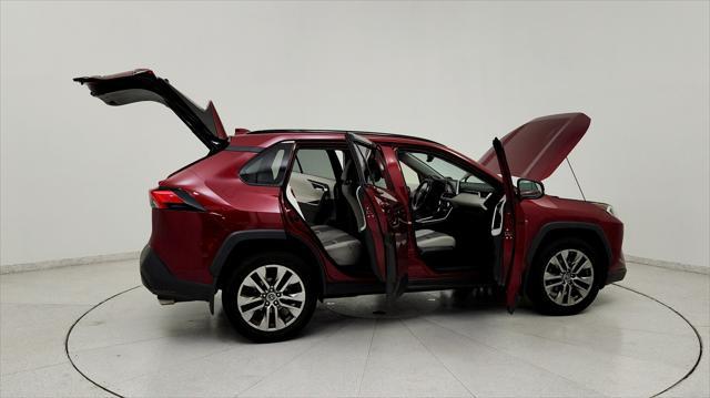 used 2019 Toyota RAV4 car, priced at $20,291