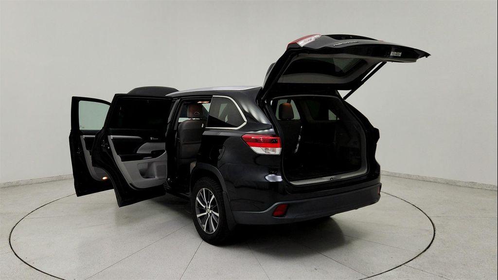 used 2017 Toyota Highlander car, priced at $19,391