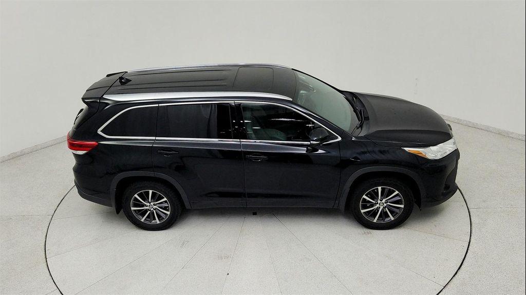 used 2017 Toyota Highlander car, priced at $19,391