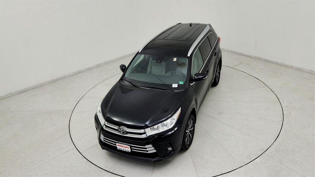 used 2017 Toyota Highlander car, priced at $19,391