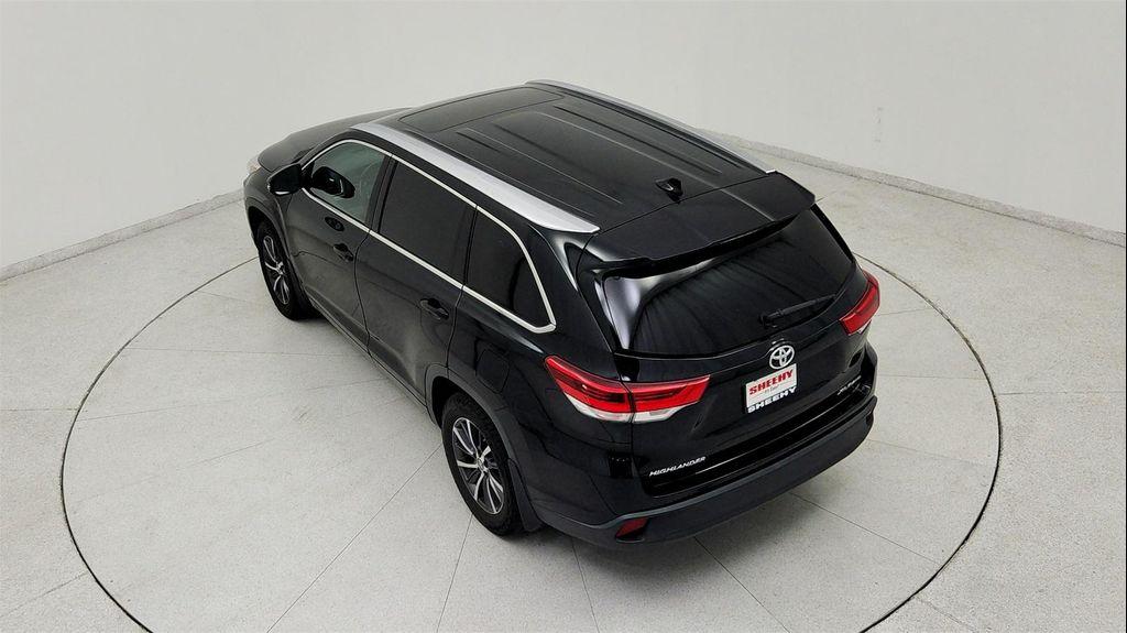 used 2017 Toyota Highlander car, priced at $19,391