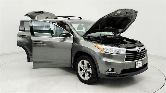 used 2016 Toyota Highlander car, priced at $18,991