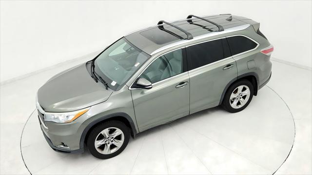 used 2016 Toyota Highlander car, priced at $18,991