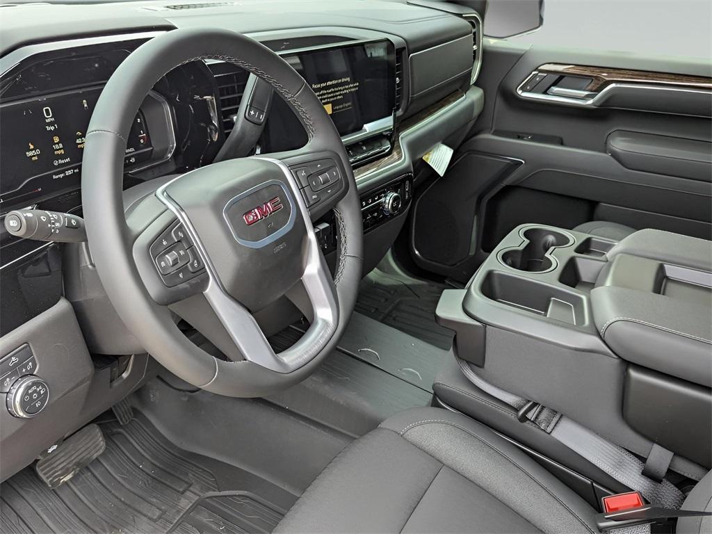 new 2025 GMC Sierra 1500 car, priced at $43,815