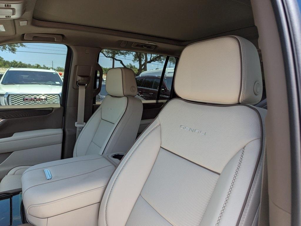 new 2025 GMC Yukon XL car, priced at $91,955