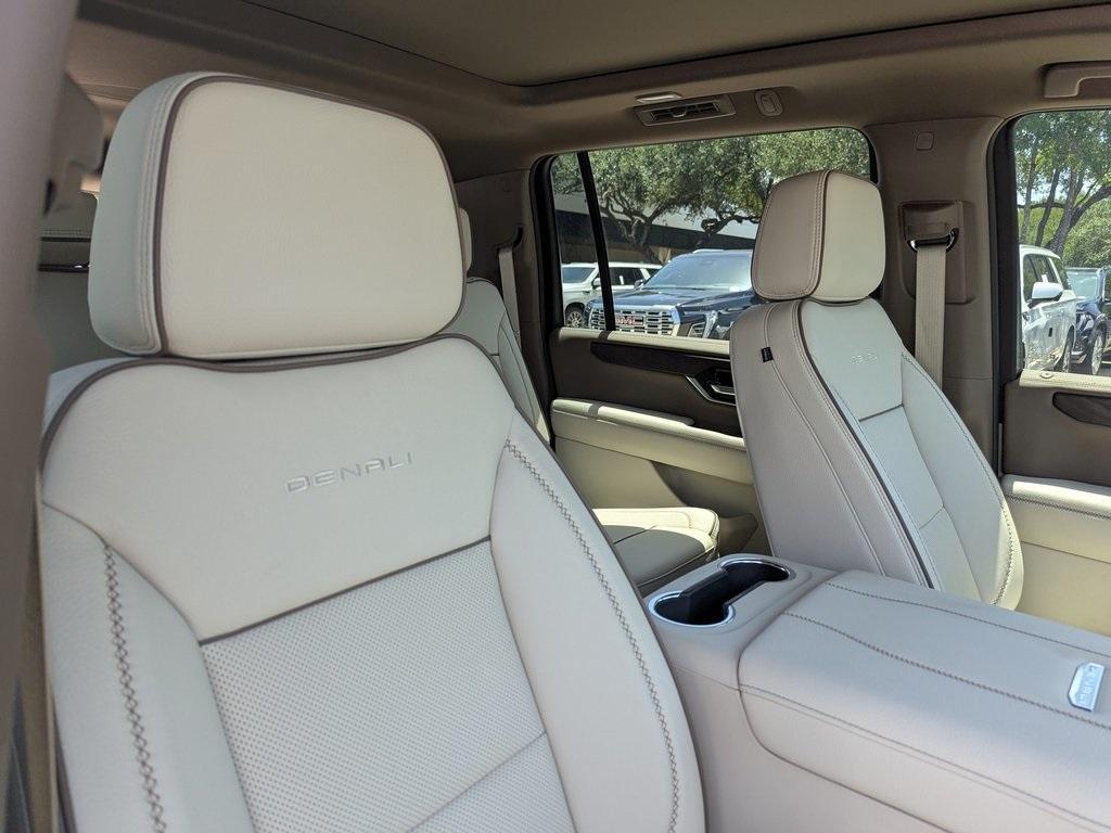 new 2025 GMC Yukon XL car, priced at $91,955