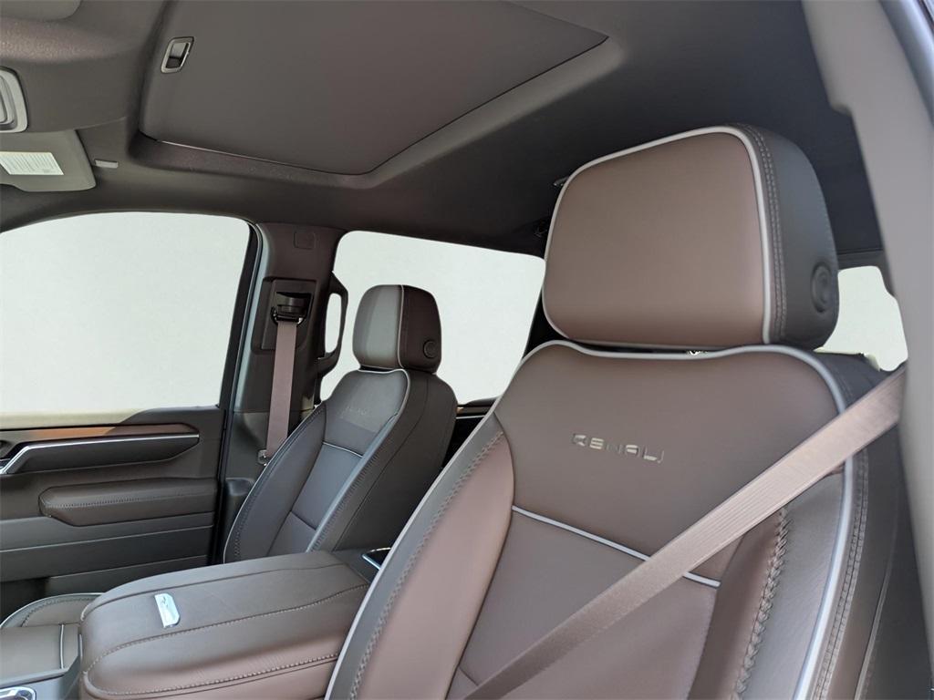 new 2025 GMC Sierra 2500 car, priced at $85,930