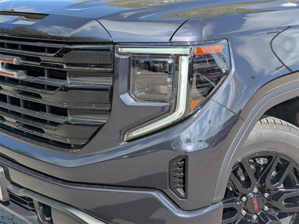 new 2025 GMC Sierra 1500 car, priced at $42,315