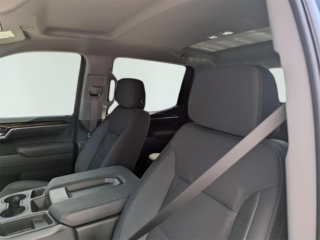 new 2025 GMC Sierra 1500 car, priced at $42,315
