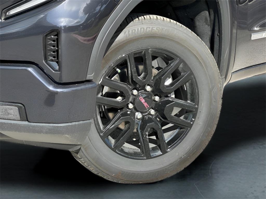 new 2025 GMC Sierra 1500 car, priced at $41,990