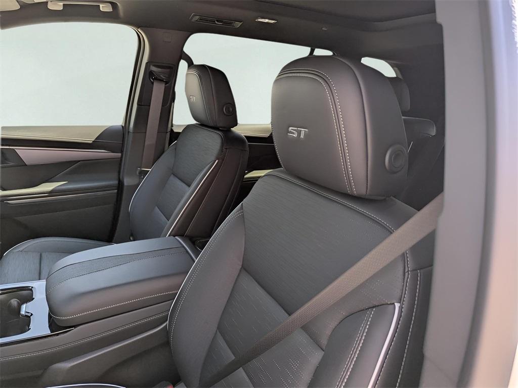 new 2026 Buick Enclave car, priced at $57,105