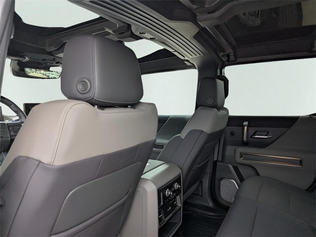 new 2025 GMC HUMMER EV Pickup car, priced at $109,179