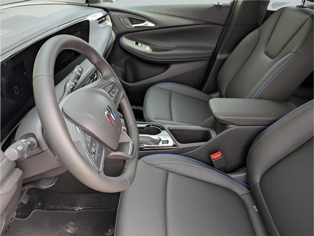 new 2025 Buick Encore GX car, priced at $24,320