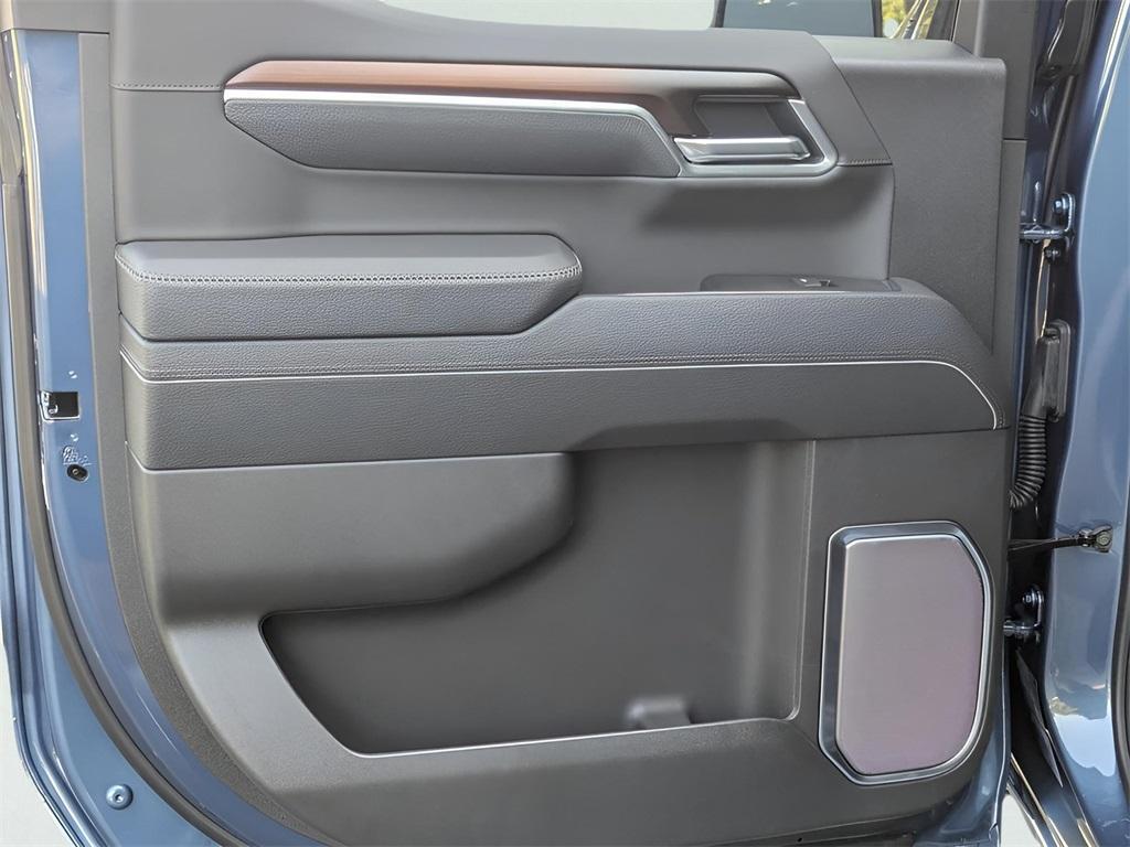 new 2026 GMC Sierra 1500 car, priced at $69,105