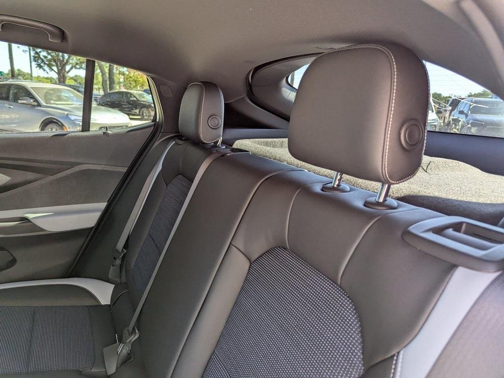new 2025 Buick Envista car, priced at $26,180