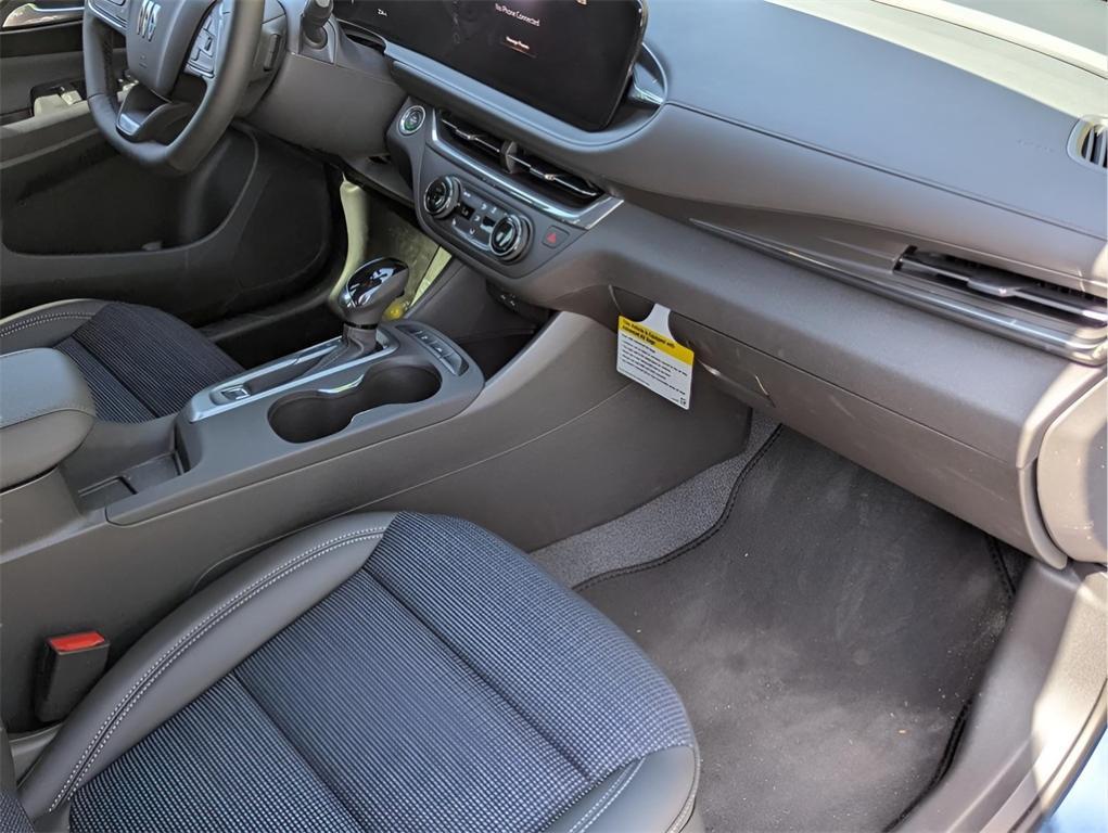 new 2025 Buick Envista car, priced at $27,055