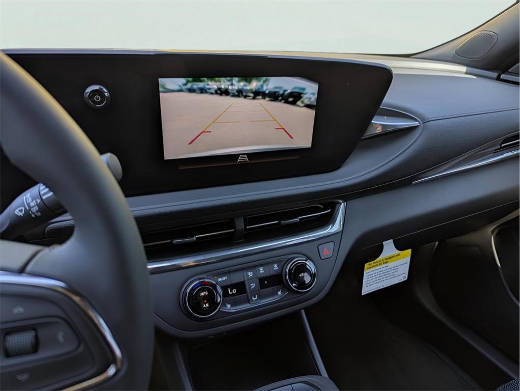 new 2025 Buick Envista car, priced at $24,055