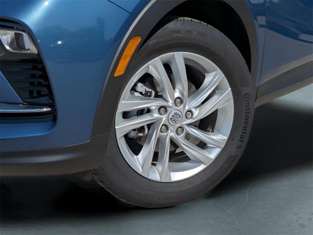 new 2025 Buick Envista car, priced at $27,055