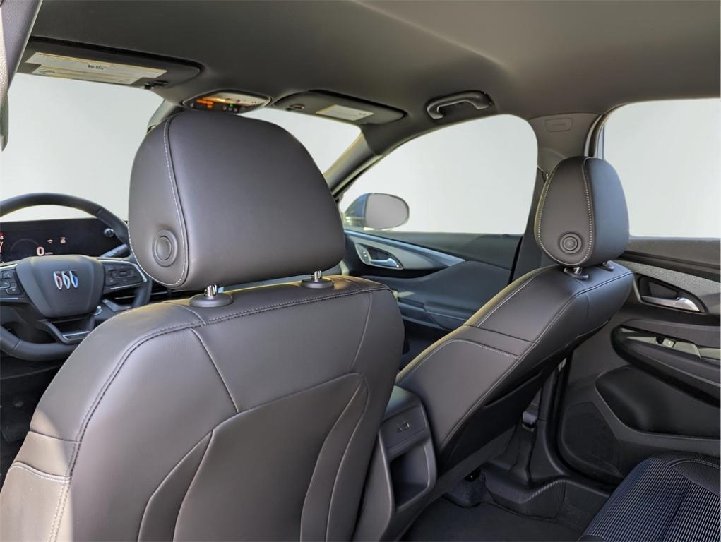 new 2025 Buick Envista car, priced at $27,055