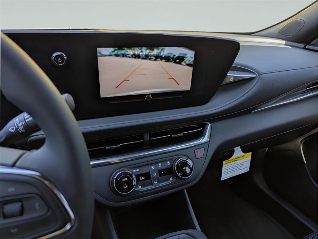 new 2025 Buick Envista car, priced at $27,055