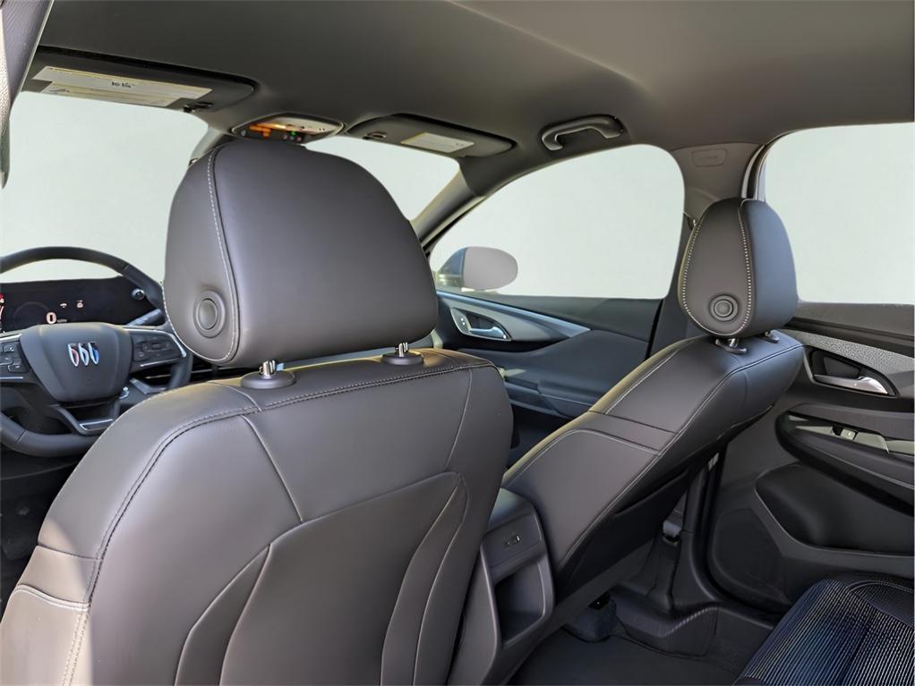 new 2025 Buick Envista car, priced at $24,055