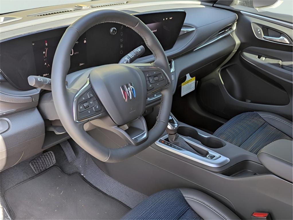 new 2025 Buick Envista car, priced at $24,055