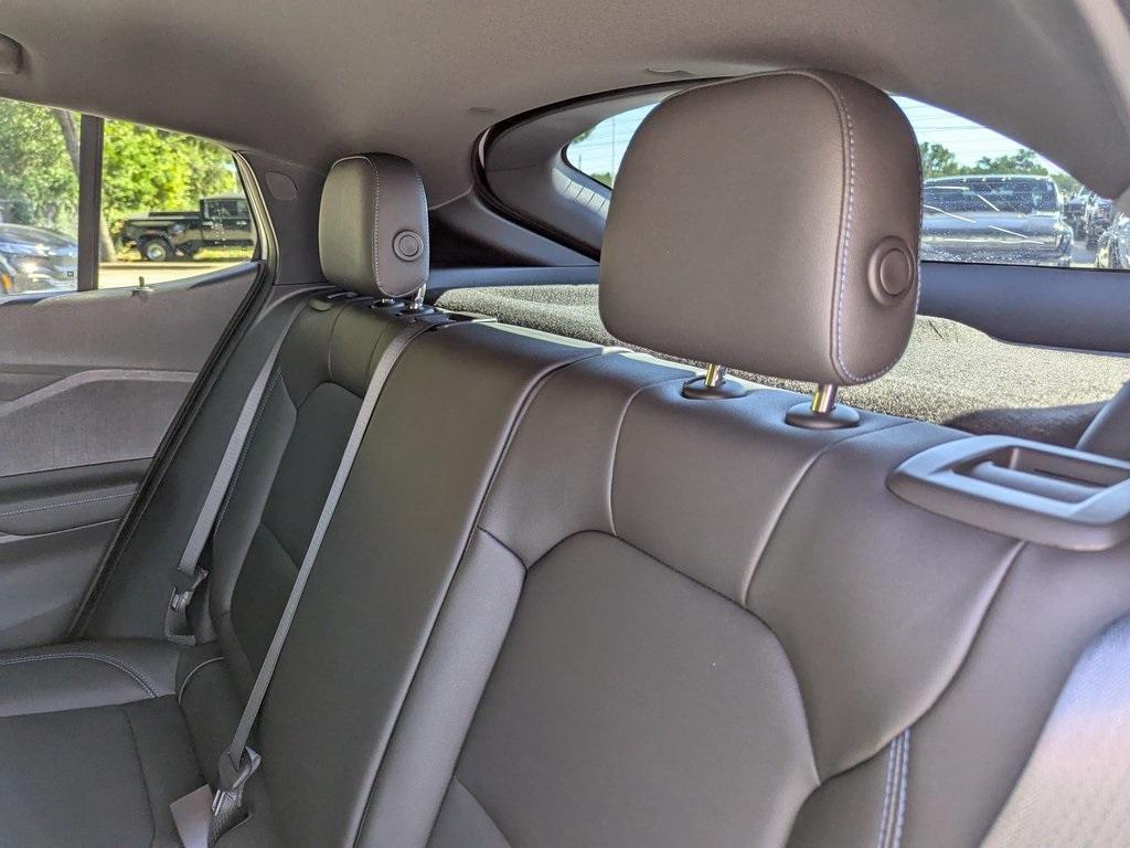 new 2025 Buick Envista car, priced at $26,985
