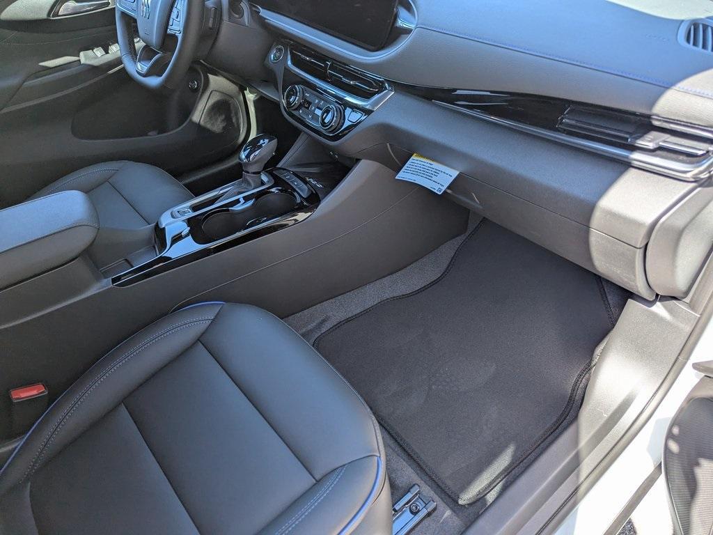 new 2025 Buick Envista car, priced at $26,985