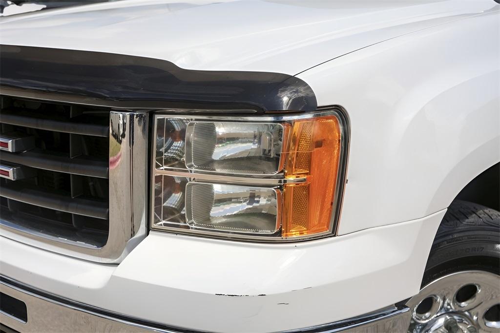 used 2009 GMC Sierra 1500 car, priced at $15,900