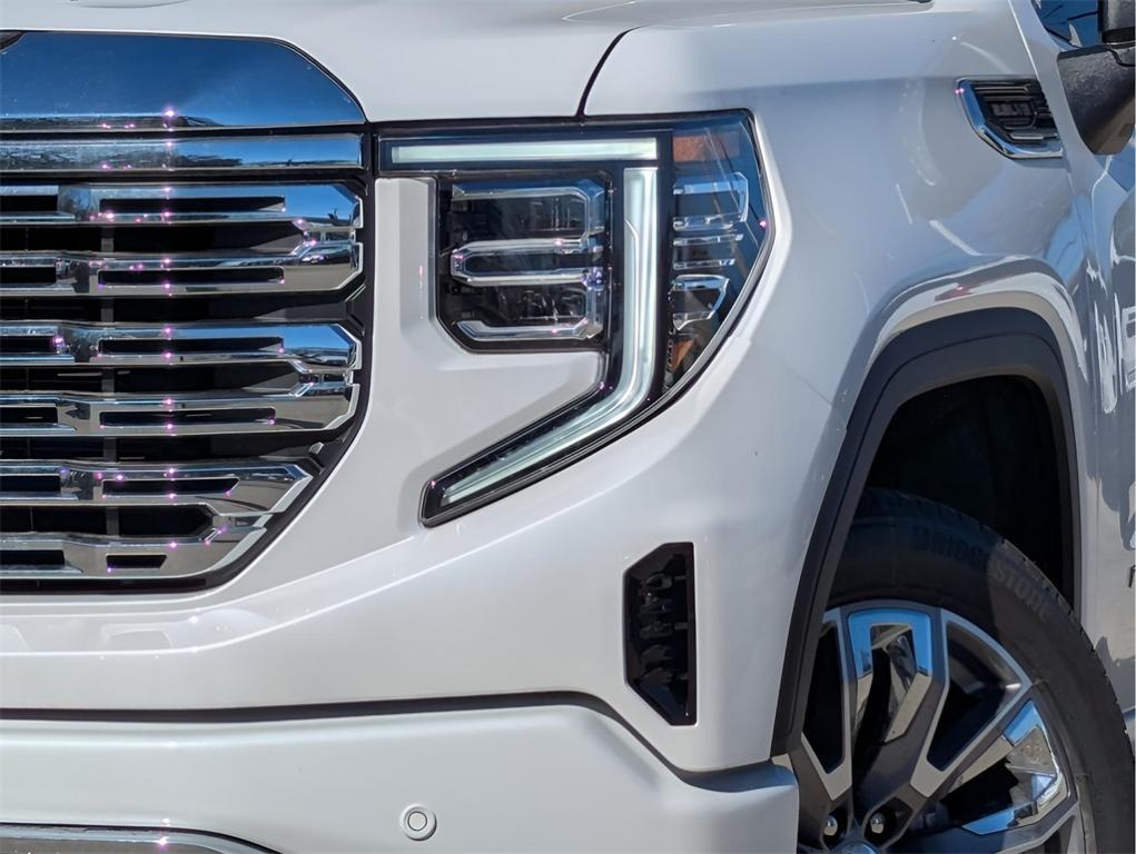 new 2025 GMC Sierra 1500 car, priced at $67,105