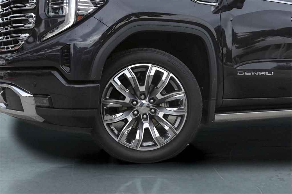 used 2023 GMC Sierra 1500 car, priced at $55,900