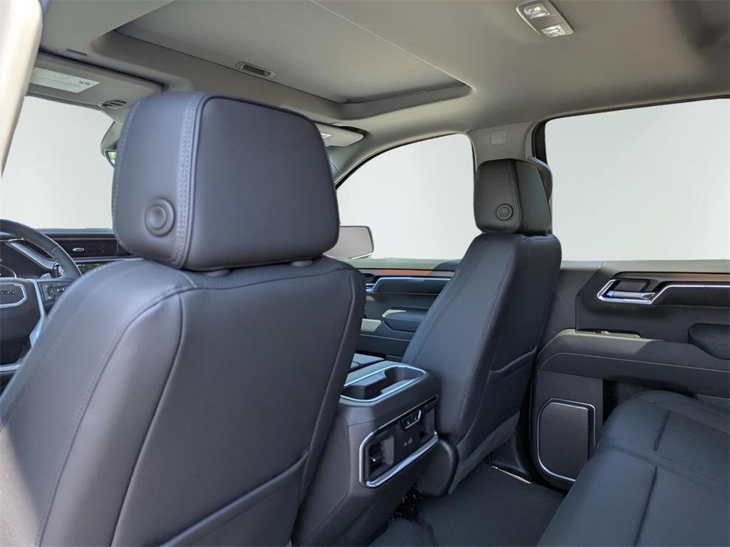 new 2025 GMC Sierra 1500 car, priced at $66,700