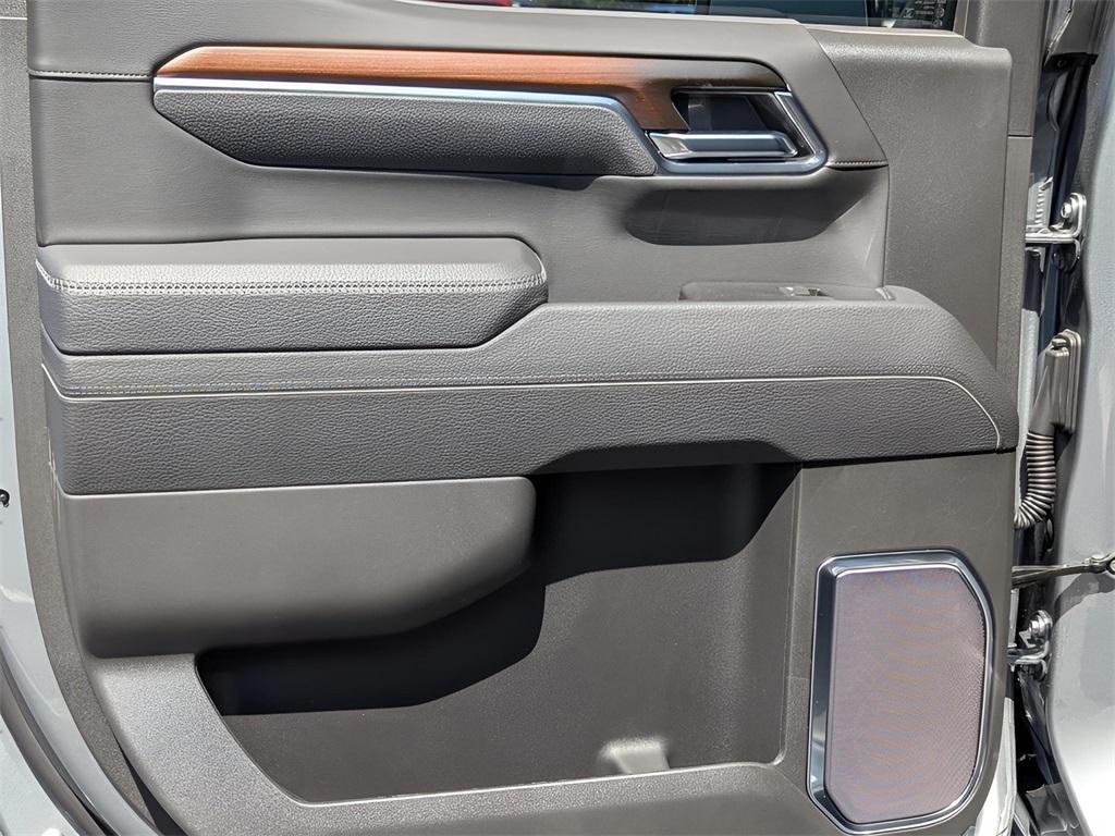 new 2025 GMC Sierra 1500 car, priced at $66,700