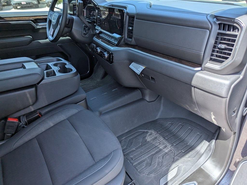 new 2025 GMC Sierra 1500 car, priced at $43,490