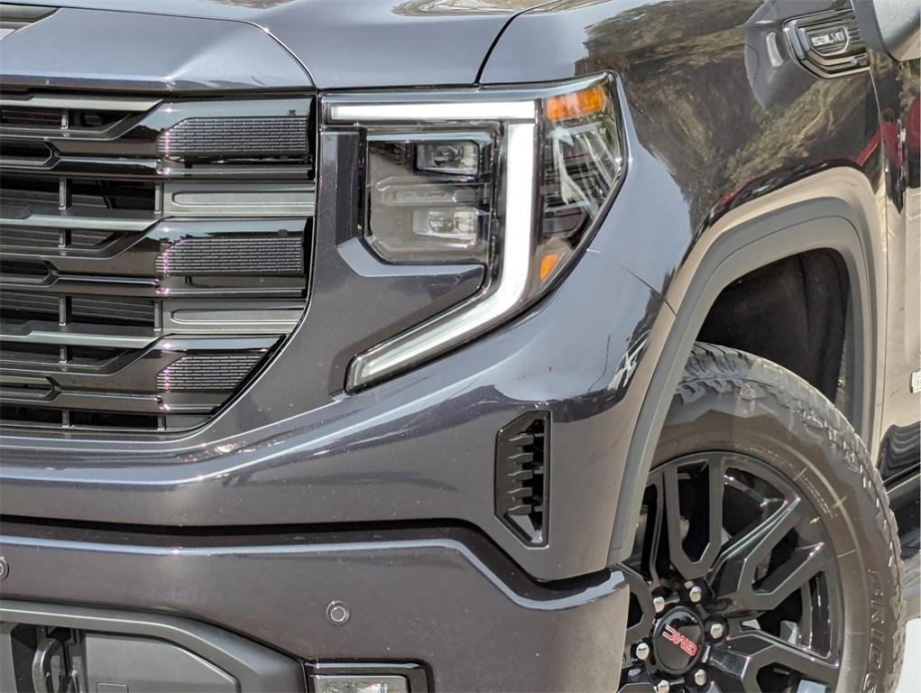 new 2025 GMC Sierra 1500 car, priced at $58,680