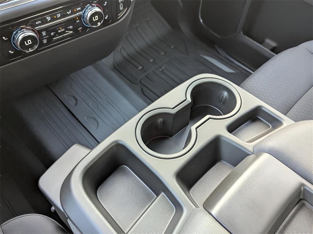 new 2025 GMC Sierra 1500 car, priced at $42,330
