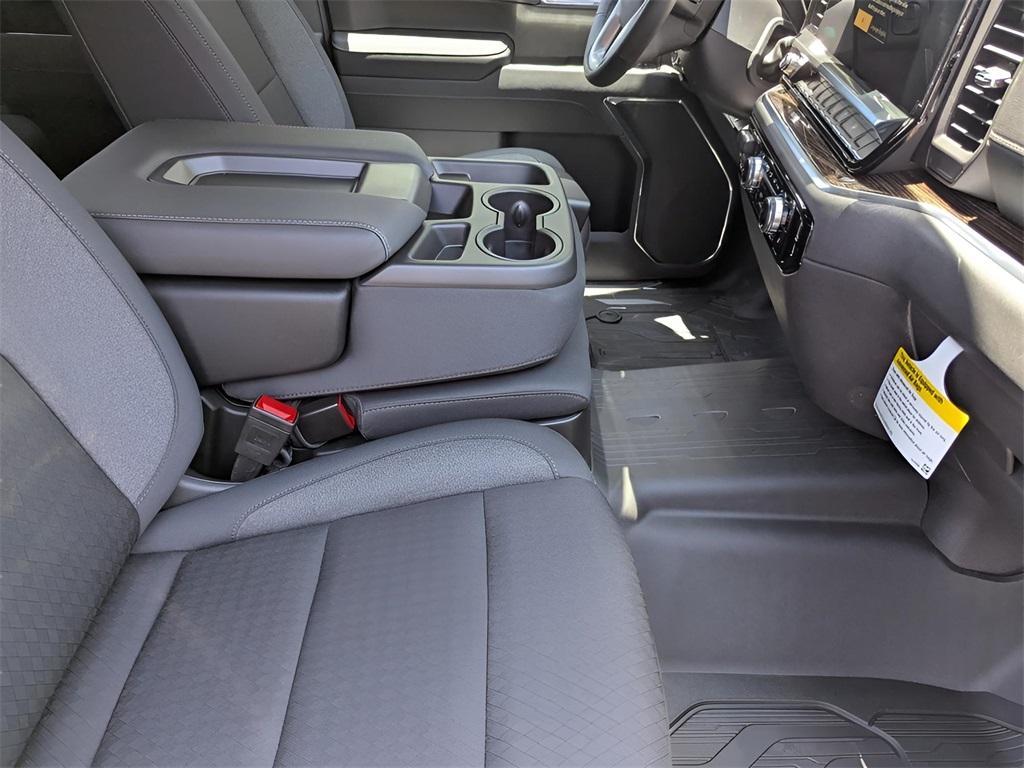 new 2025 GMC Sierra 1500 car, priced at $43,815