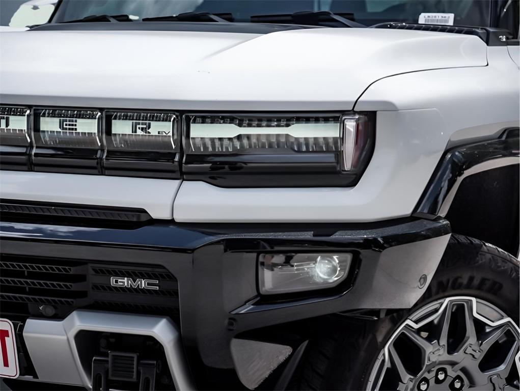 new 2025 GMC HUMMER EV Pickup car, priced at $112,084