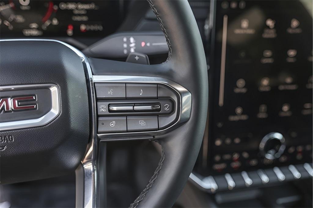 used 2025 GMC Acadia car, priced at $37,498