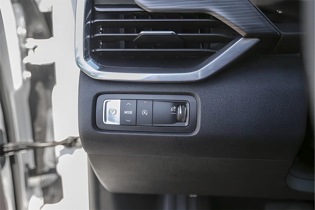 used 2025 GMC Acadia car, priced at $37,498