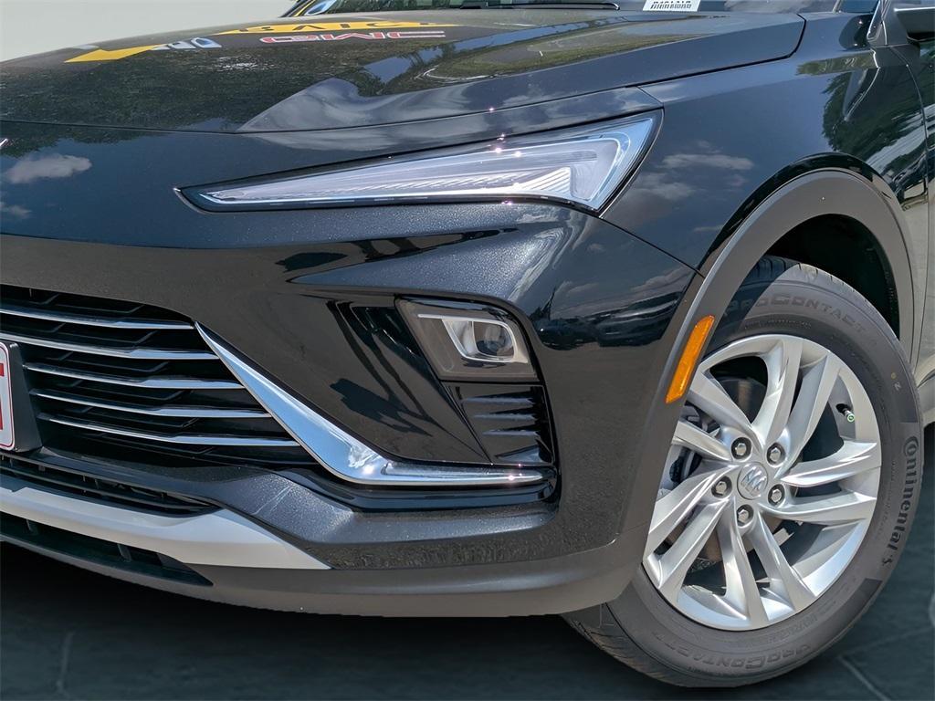 new 2025 Buick Envista car, priced at $27,355