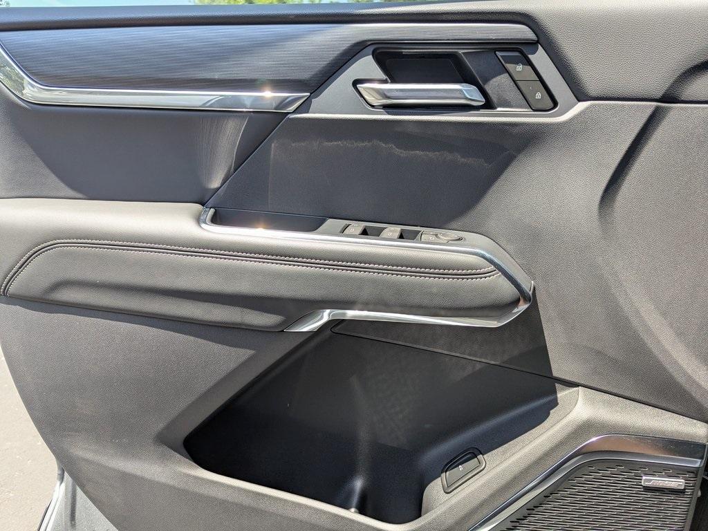 new 2025 GMC Acadia car, priced at $46,140