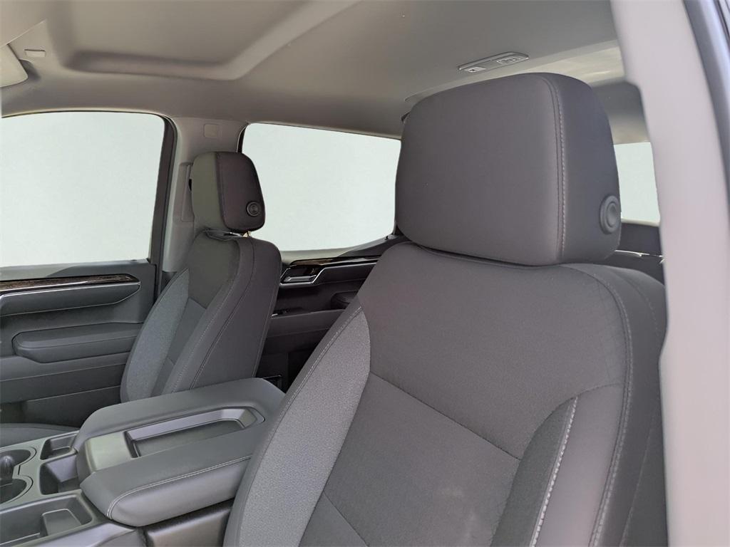 new 2025 GMC Sierra 1500 car, priced at $41,820