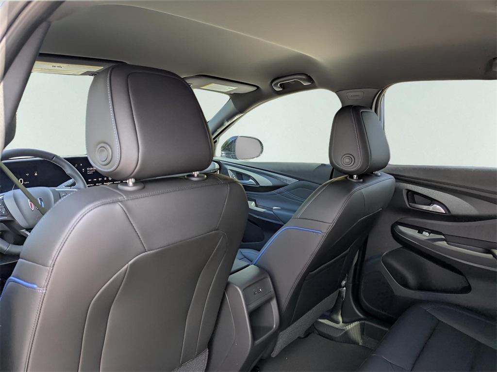 new 2025 Buick Envista car, priced at $29,575