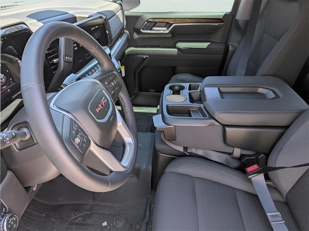 new 2025 GMC Sierra 1500 car, priced at $43,490