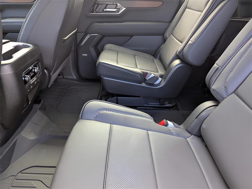 new 2025 GMC Yukon XL car, priced at $98,249
