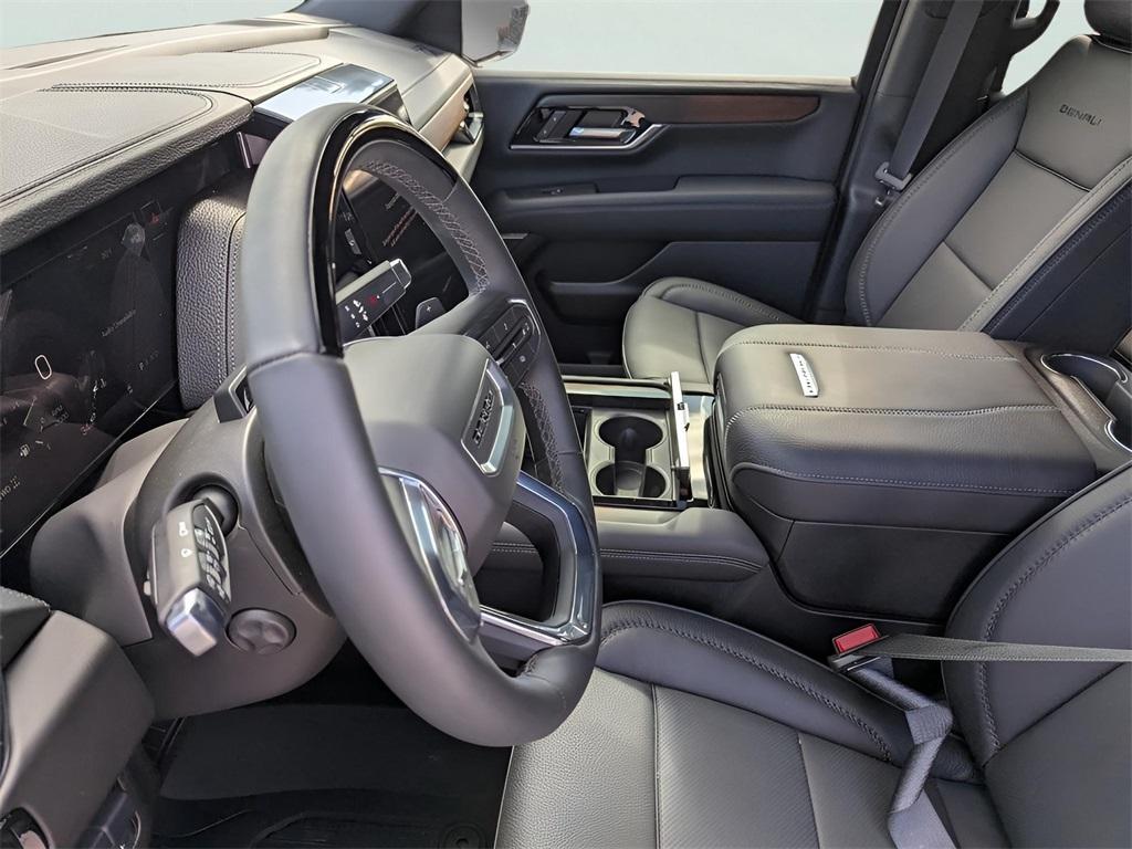 new 2025 GMC Yukon XL car, priced at $98,249